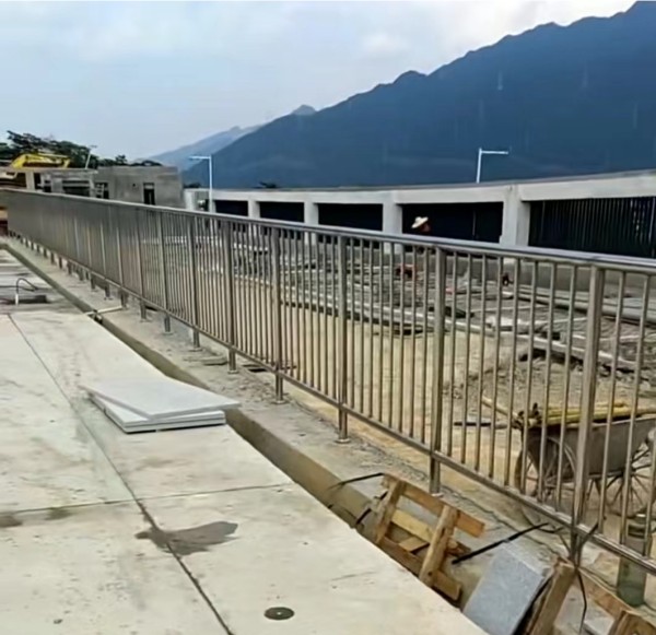 不銹鋼防護欄